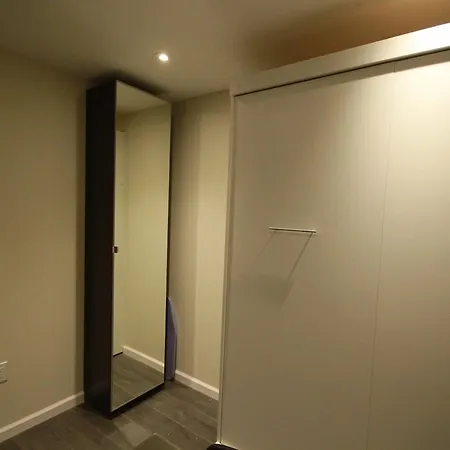 Apartment Modern Next To Times Square