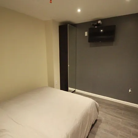 Apartment Modern Next To Times Square *