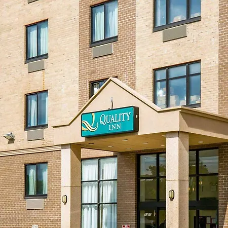 Quality Woodside Queens 3*