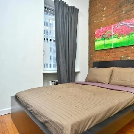 Alcove Studio In The Upper East Side New York