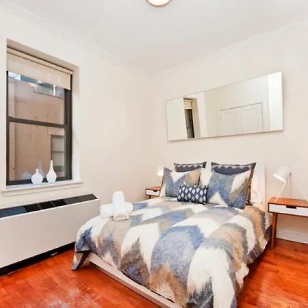 Seventh Avenue House #229747 New York