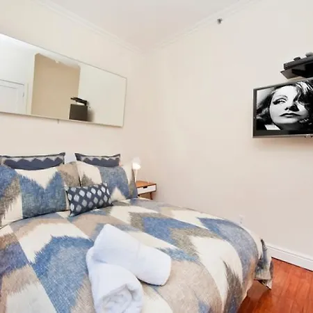 Seventh Avenue House #229747 New York