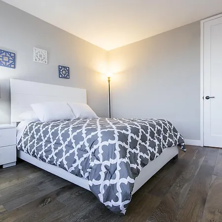 Times Square Luxury Suites Apt Apartment *