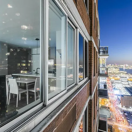 Times Square Luxury Suites Apt Apartment
