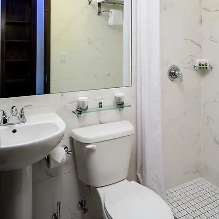 Orchard Street Hotel 3*