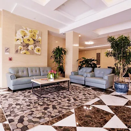 Wyndham Garden Fresh Meadows Flushing Hotel 3*