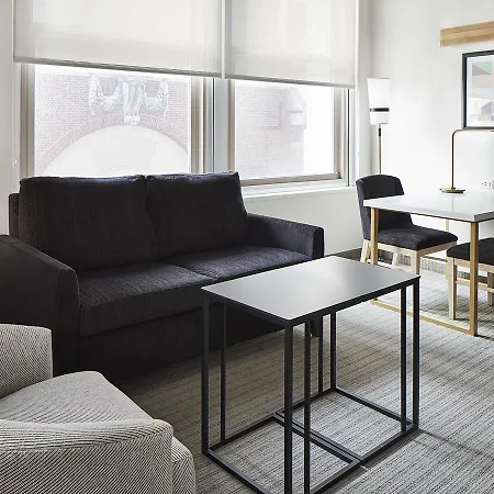 Hotel Radisson Street 4*