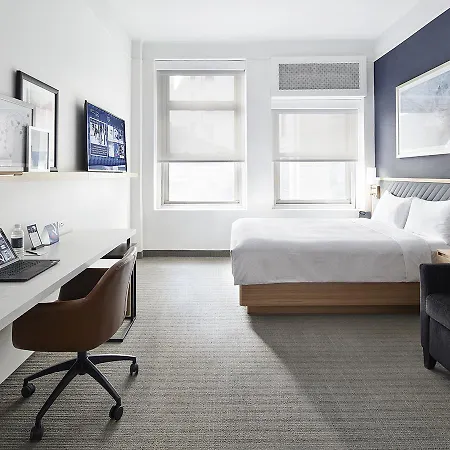 Radisson Street Hotel 4*