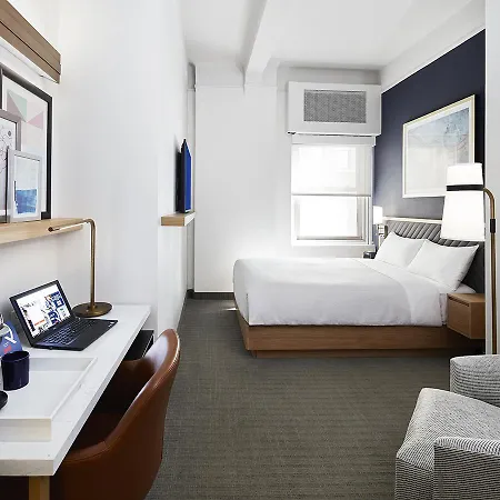Hotel Radisson Street 4*