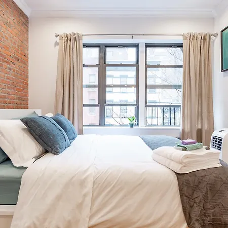 Luxury 3bed/2bath: Prime Upper East Manhattan Apartment New York