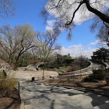 Apartment Luxury 3bed/2bath: Prime Upper East Manhattan