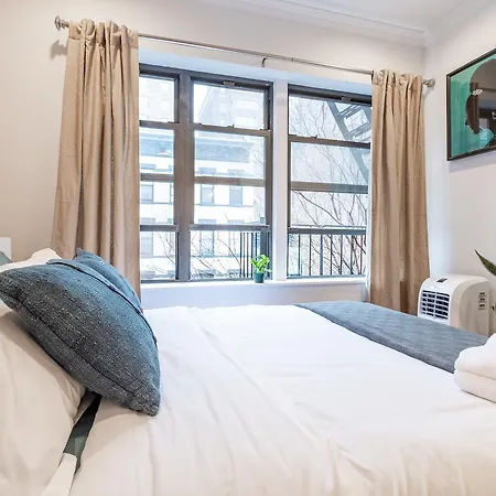 Apartment Luxury 3bed/2bath: Prime Upper East Manhattan *