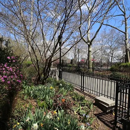 Luxury 3bed/2bath: Prime Upper East Manhattan Apartment *