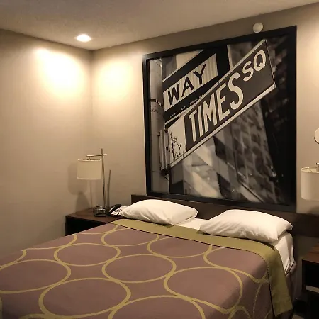 Super 8 By Wyndham Jamaica North Conduit 2* New York