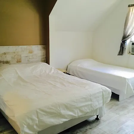 Kamway Hostel *
