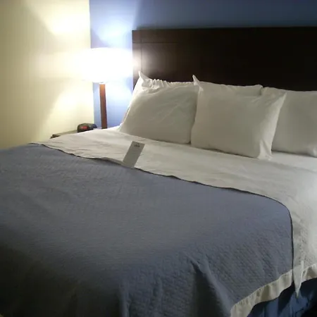 Hotel Days & By Wyndham Ozone Park/jfk Airport