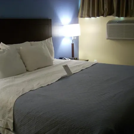 Days & By Wyndham Ozone Park/jfk Airport New York