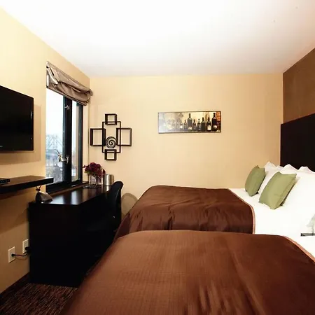 Howard Johnson Soho Hotel 3*