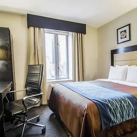 Comfort Times Square South Area 3*