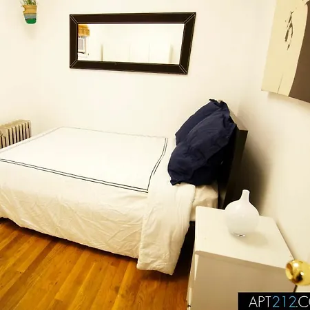 Mulberry Street & Canal St. Apt 16 *