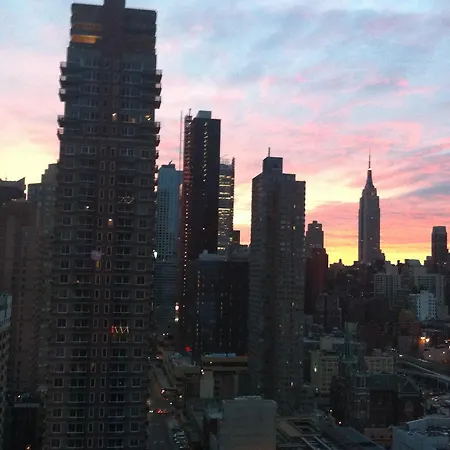 Times Square Apartment New York