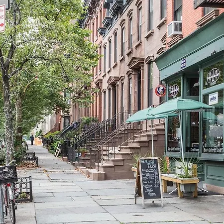 Apartment Vanderbilt Avenue Townhouse By Onefinestay