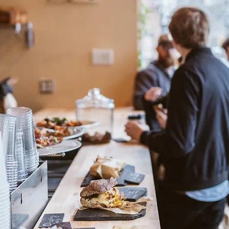 Gates Avenue Townhouse Iii By Onefinestay Apartment New York