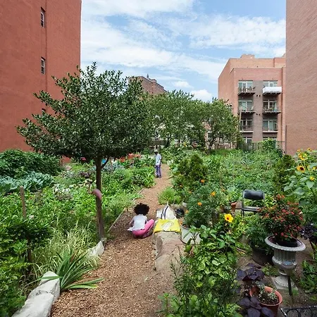 Apartment Clinton Gardens By Onefinestay