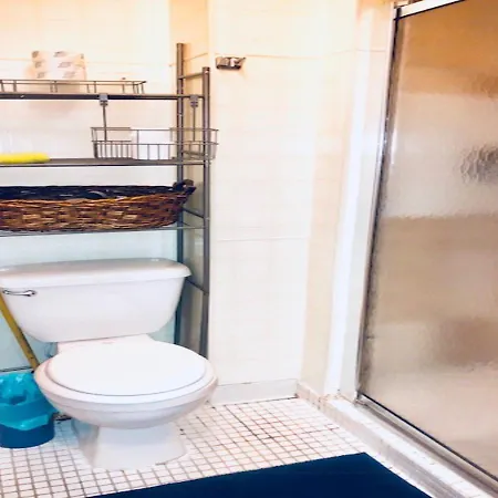 Apartment Upper East Side, 2 Bedroom, Close To Everything, Central Park, Metro, 5th Ave, Museums *