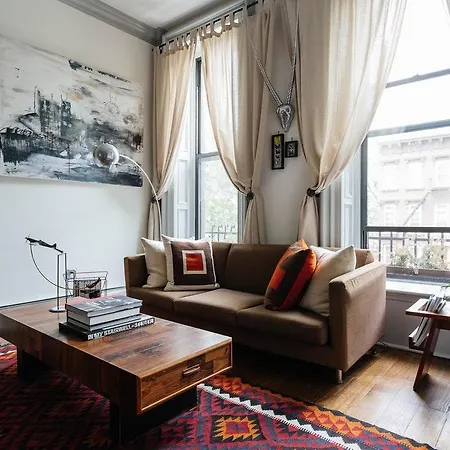 Apartment Greene Avenue Townhouse By Onefinestay *