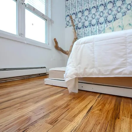 The High Tide #9 One Bedroom With Kitchen Apartment New York