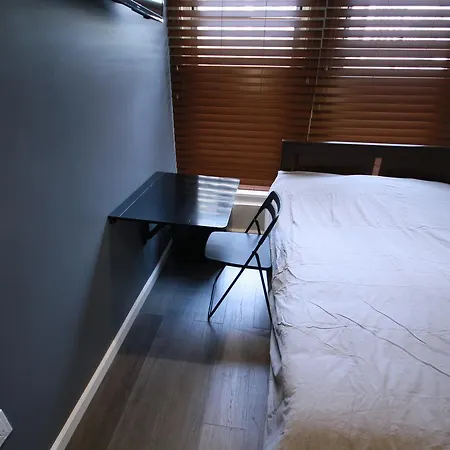 Modern Next To Times Square Apartment