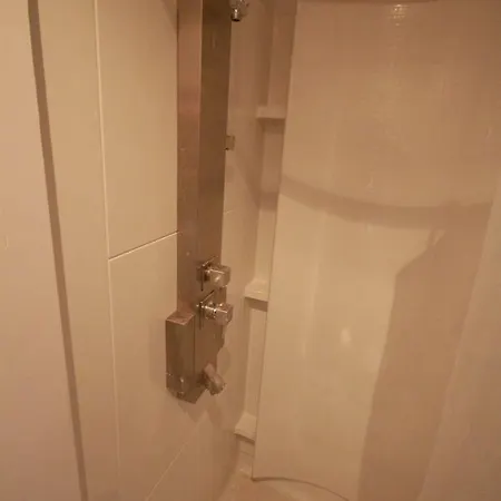 Nice And Renovated Near Times Square Apartment