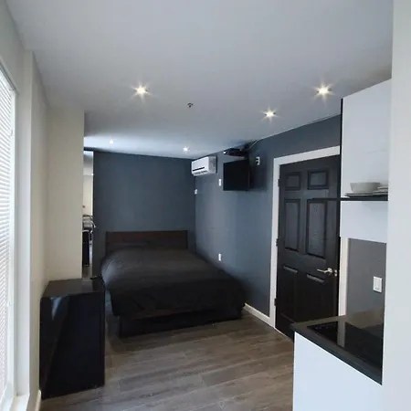 Modern Next To Times Square Apartment New York