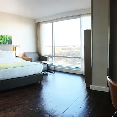 Hotel Wyndham Garden Fresh Meadows Flushing 3*