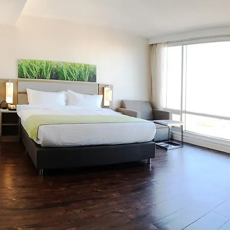 Wyndham Garden Fresh Meadows Flushing Hotel 3*