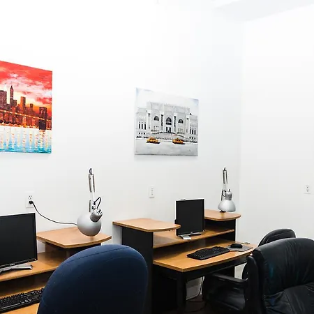 Ny Moore Hostel New York