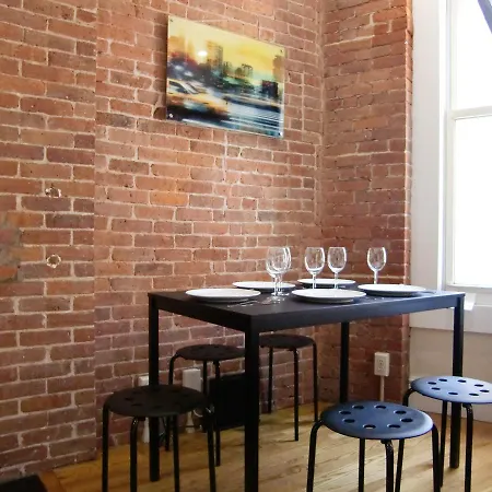 Midtown Manhattan Apartment