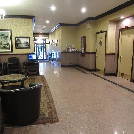 Hotel Newton 3*