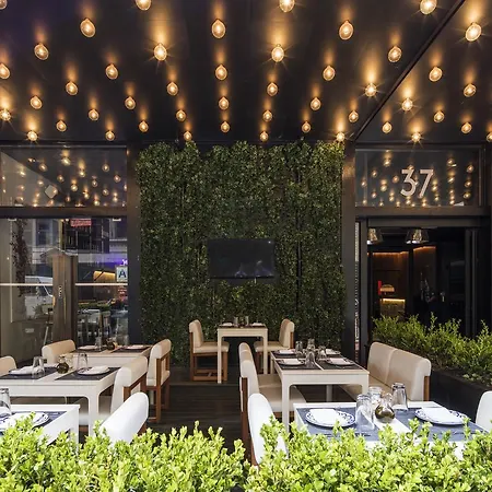 Henri Hotel