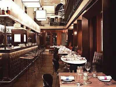 Hotel Carlton Hotel, Autograph Collection 4*