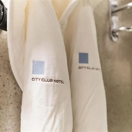 Club Hotel