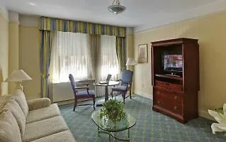 Wellington Hotel