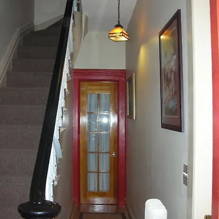Mi Casa Tu Casa Hotel *
