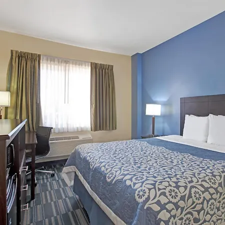 Days & By Wyndham Ozone Park/jfk Airport 2*
