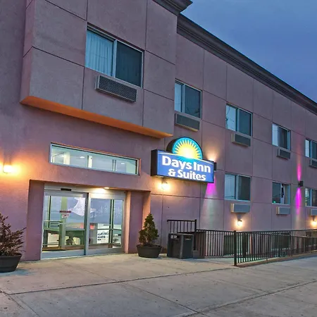 Days & By Wyndham Ozone Park/jfk Airport Hotel