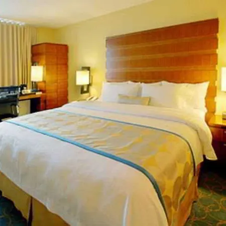Hotel Fairfield & By Marriott Manhattan/fifth Avenue 3*