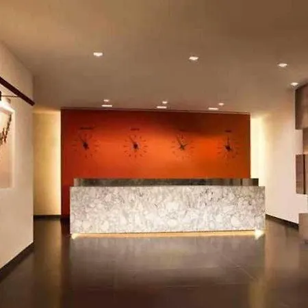 Hotel By Marriott Downtown Manhattan/world Trade Center Area