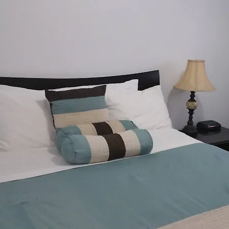 Delz Bed & Breakfast Hotel New York