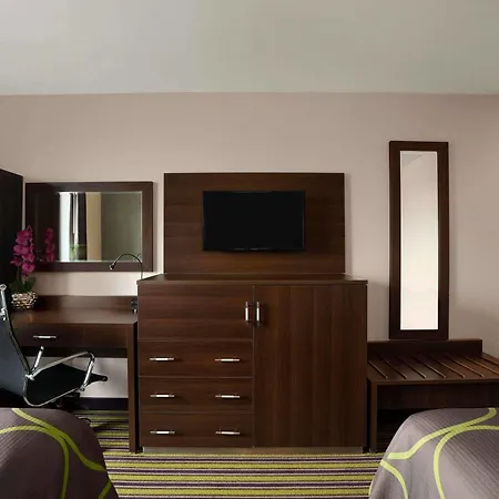 Super 8 Bronx Hotel New York